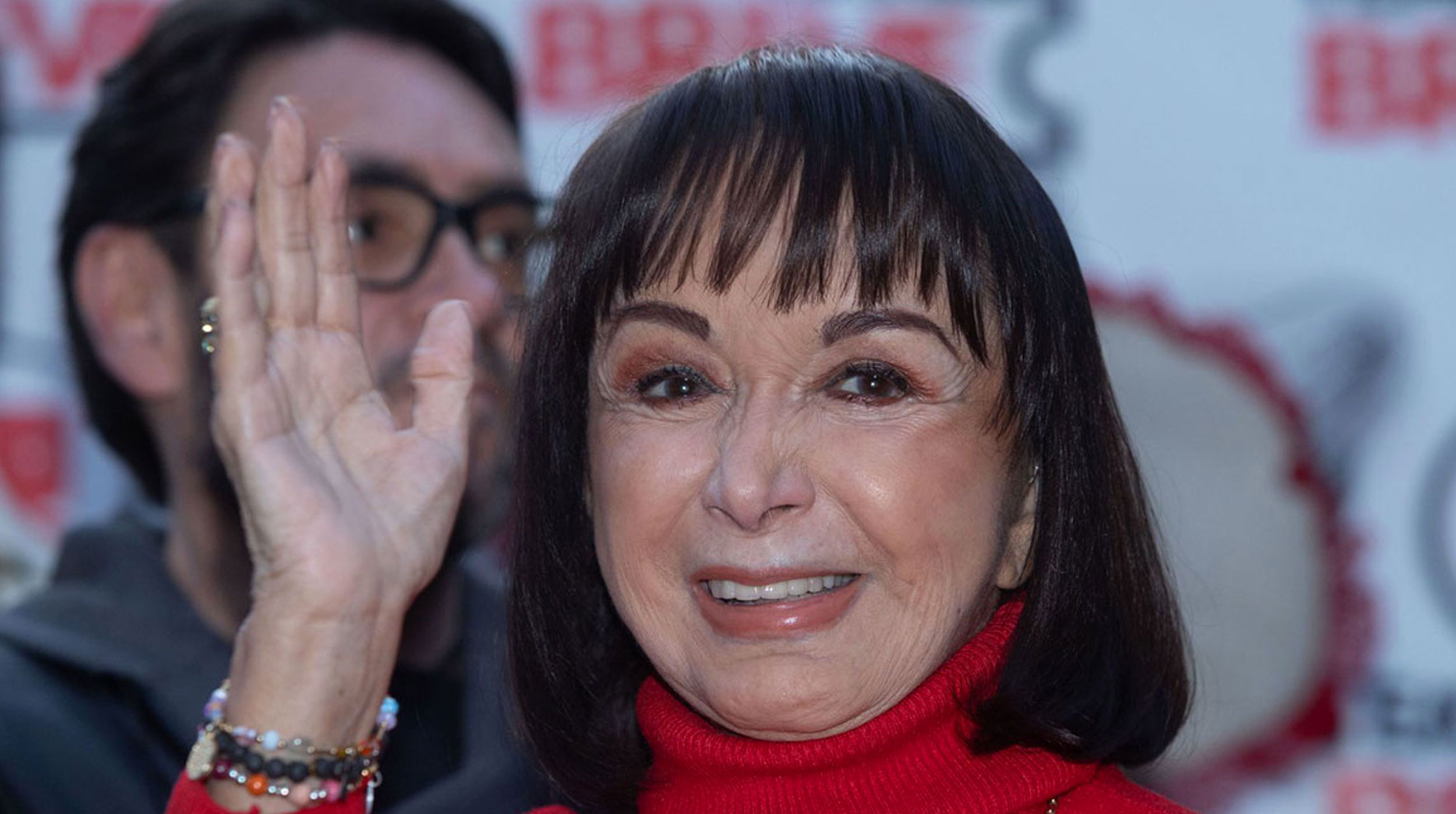 María Antonieta de las Nieves anuncia retiro de los escenarios: “no quiero dar lástima” post thumbnail image