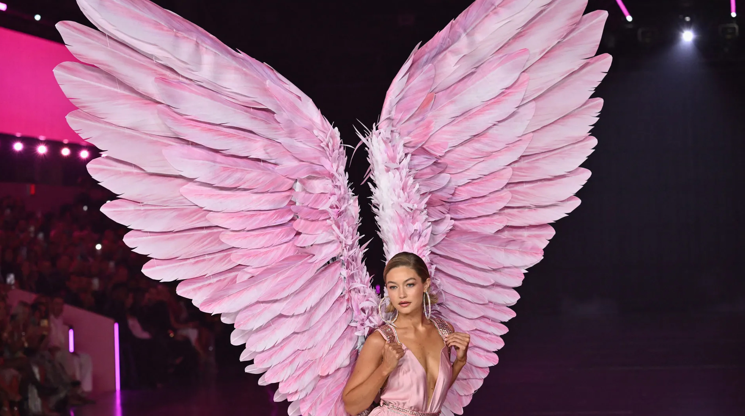 Victoria’s Secret Fashion Show 2025 ya esta de regreso post thumbnail image