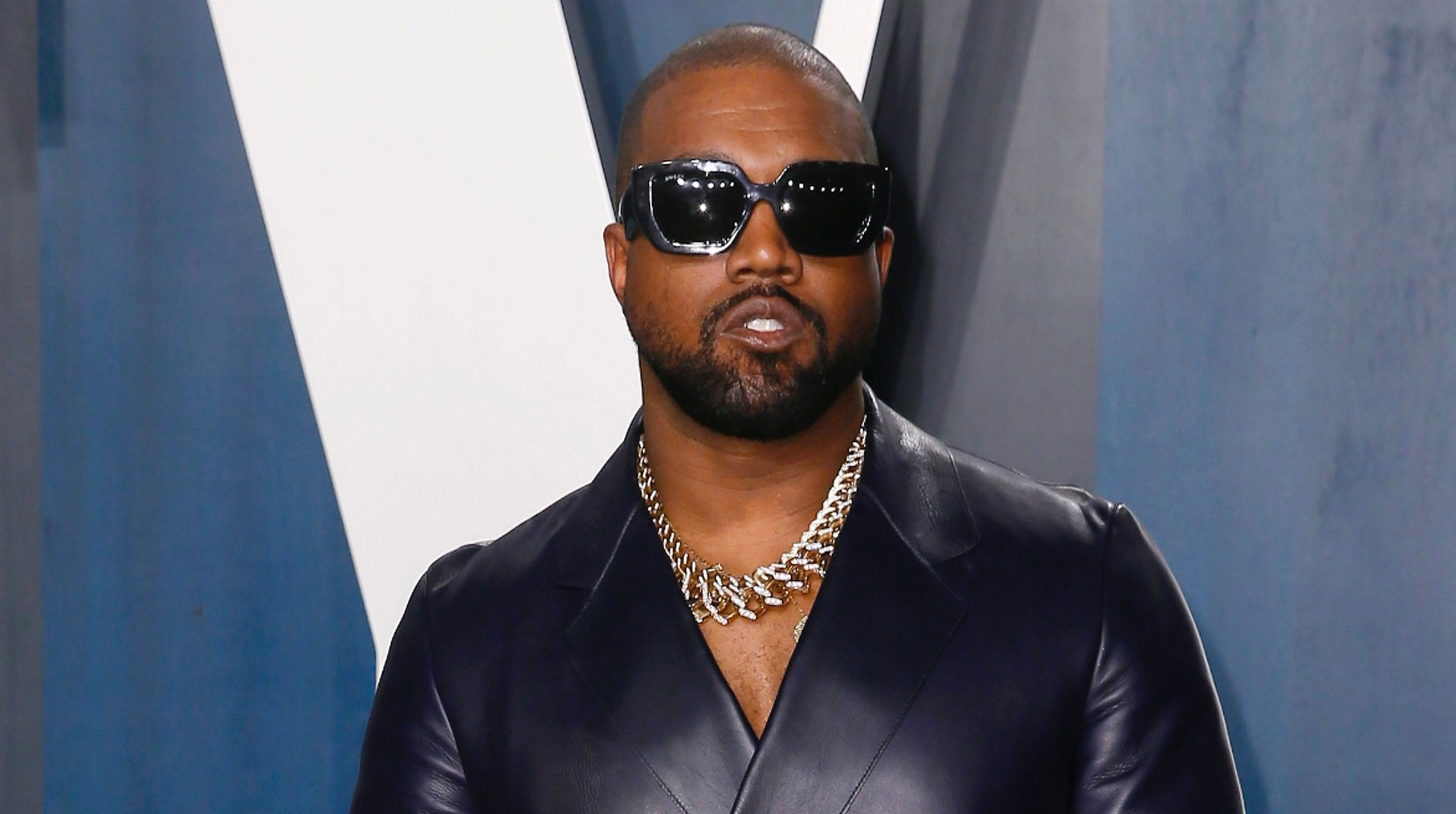 Kanye West anuncia concierto en la Plaza de Toros México de CDMX para enero de 2026 post thumbnail image