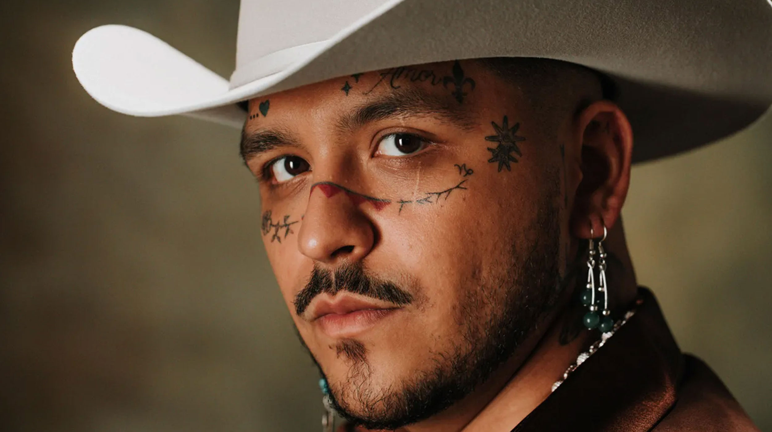 Tía de Christian Nodal muere en accidente automovilístico antes de fiesta familiar post thumbnail image